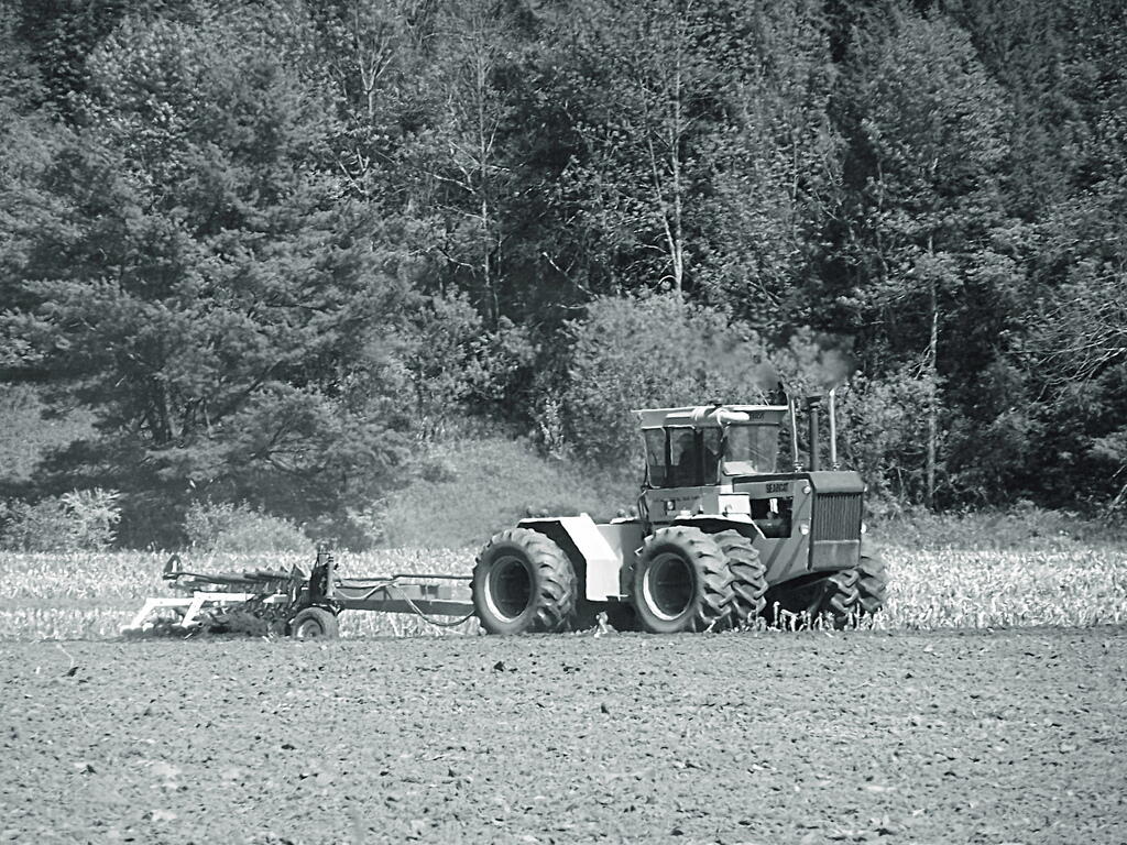 Photo: Plowing Photo: Plowing