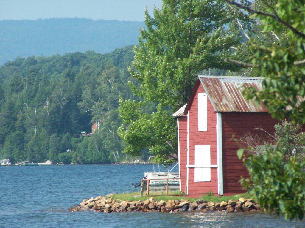 Photo: Cabin Photo: Cabin
