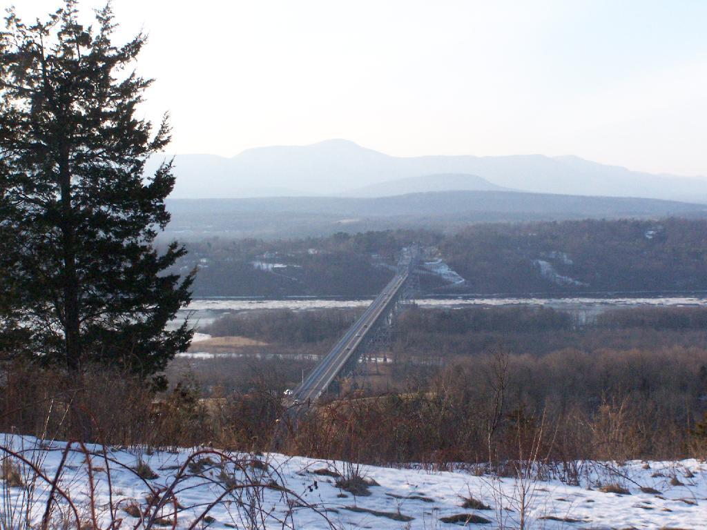 Photo: West Towards Bridge and Catskills Photo: West Towards Bridge and Catskills