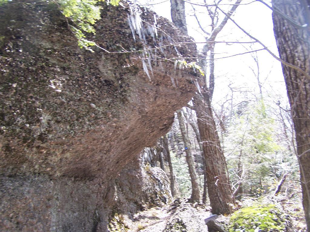 Photo: Trail Goes Under Sunset Rock Photo: Trail Goes Under Sunset Rock