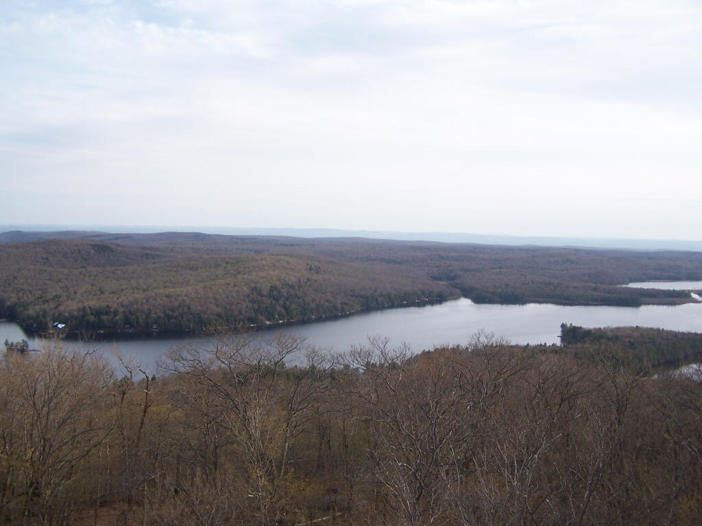 Photo: Canada Lake