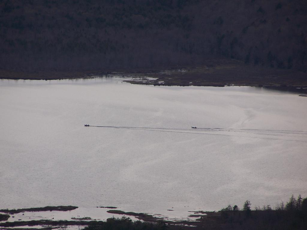 Photo: Boats Race Across Canada Lake