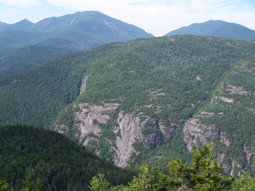 Photo: Round Mountain