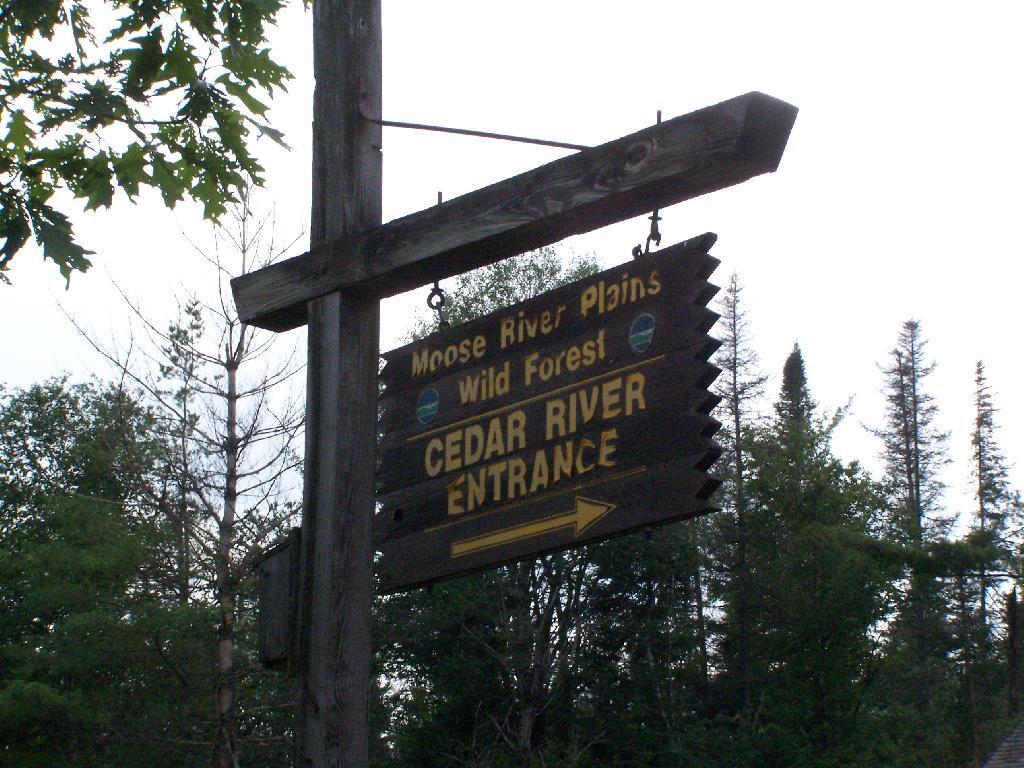 Photo: Cedar River Entrance Sign