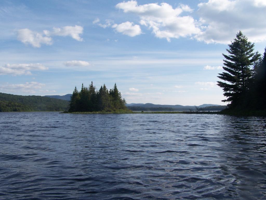 Photo: Island with Pillsbury Mountain