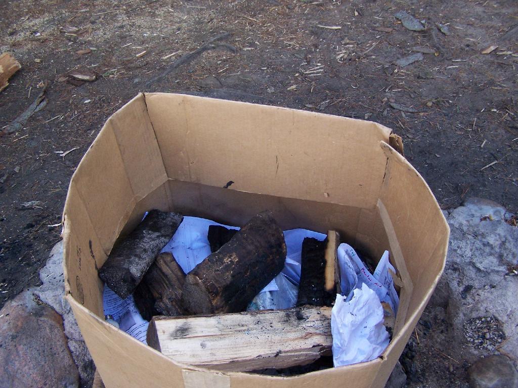 Photo: Trash Box