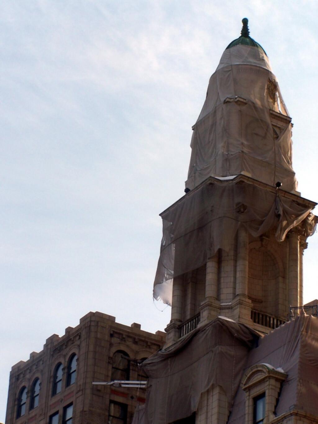 Photo: Covering Up Top of 100 State Street