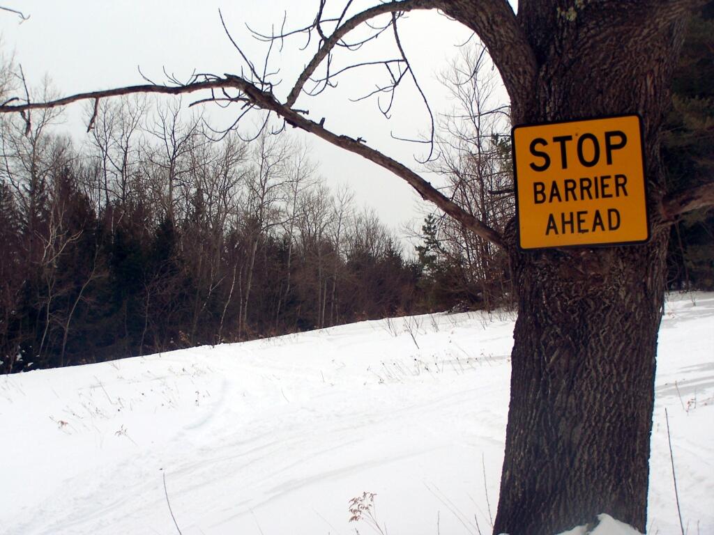 Photo: Stop Barrier Ahead Photo: Stop Barrier Ahead