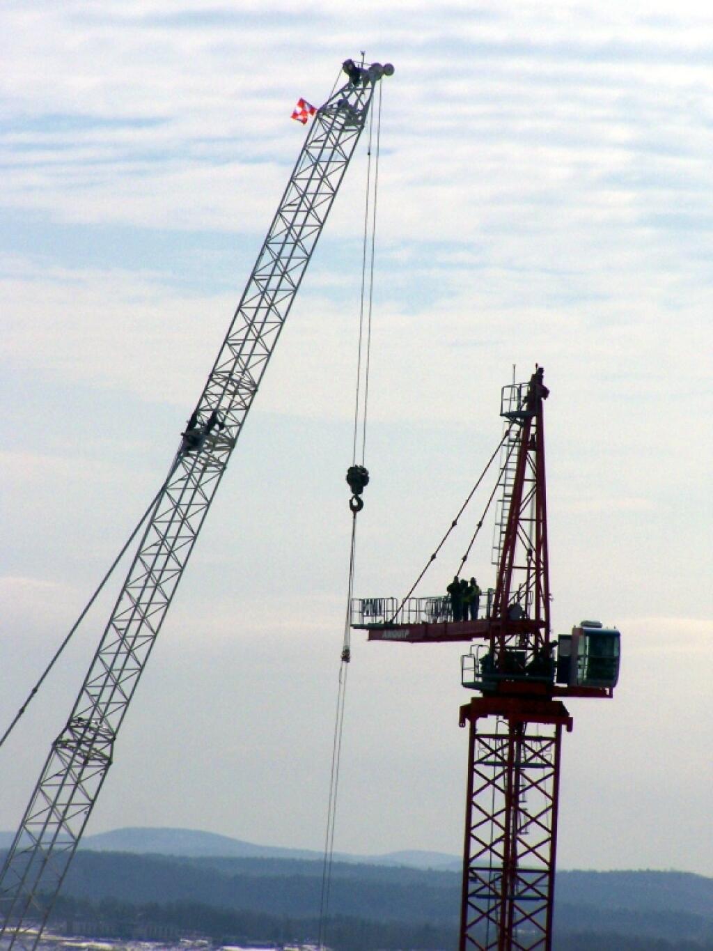 Photo: Crane Working on the Capitol