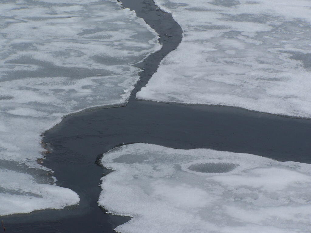 Photo: Ice Breaking Apart