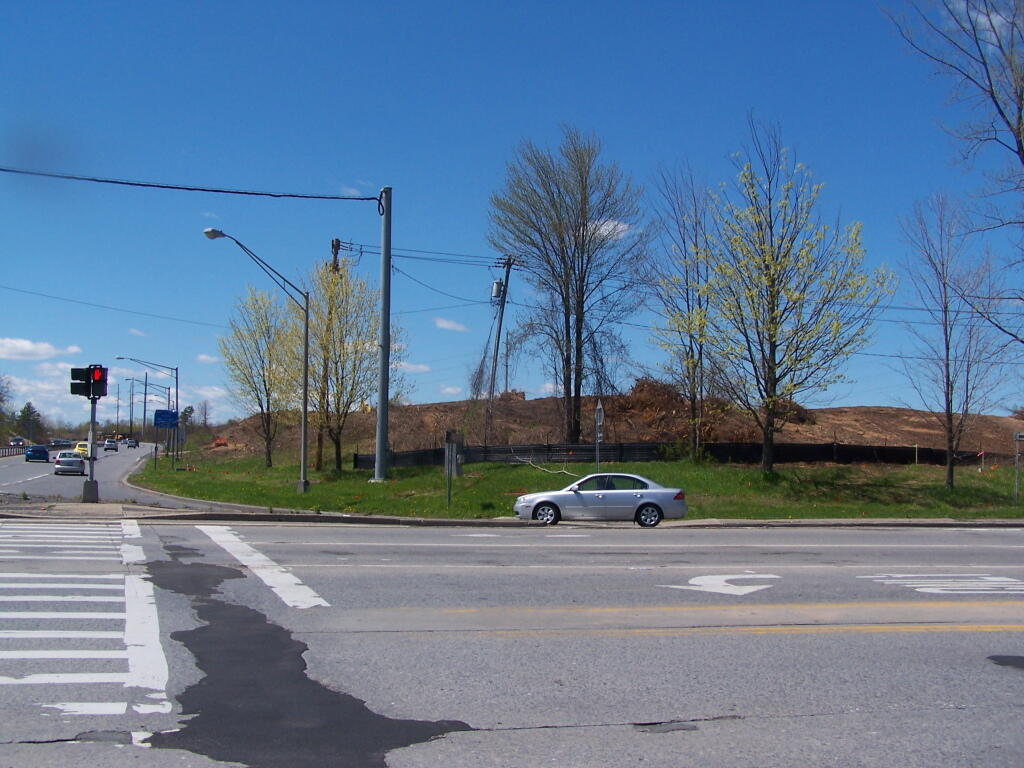 Photo: Washington Ave and Fuller Photo: Washington Ave and Fuller