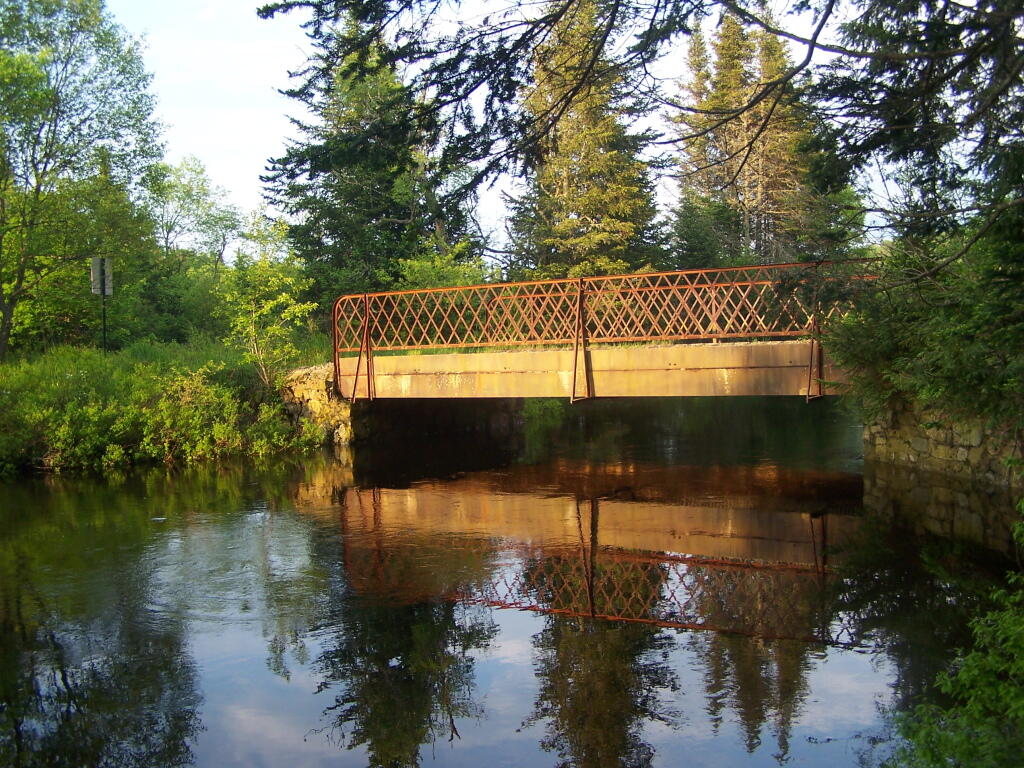 Photo: Powley Place Bridge in Evening