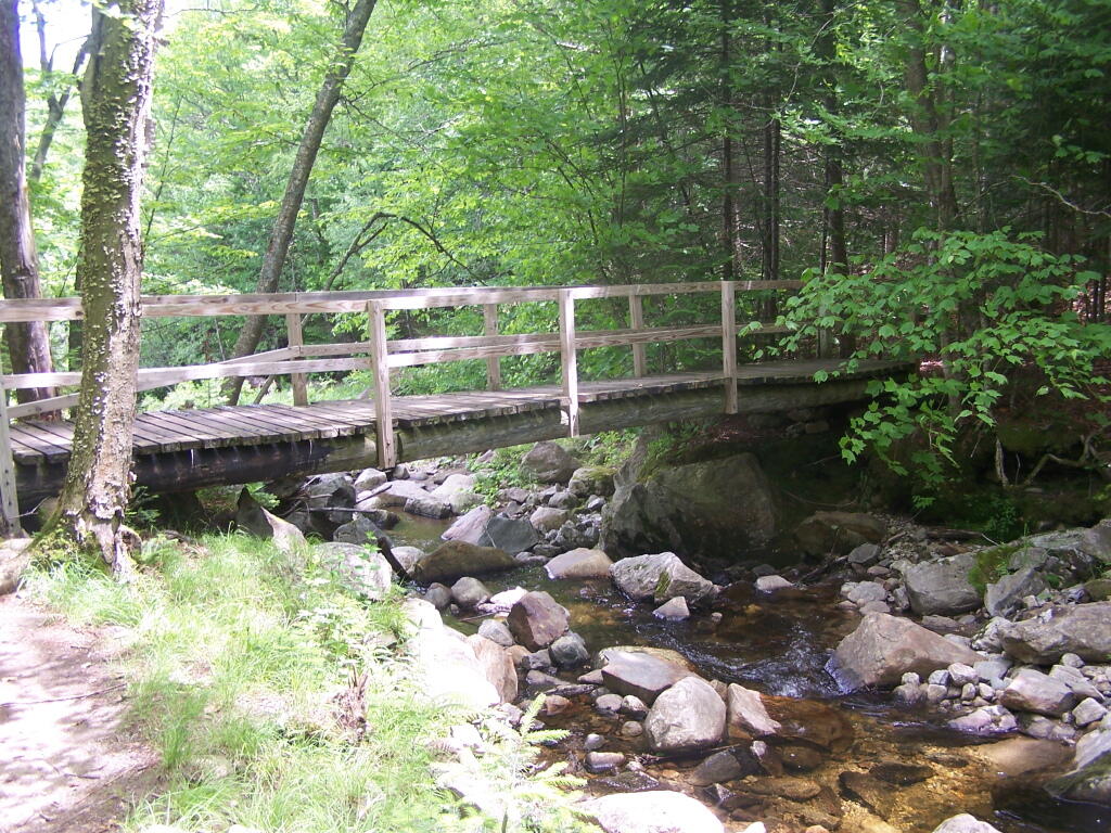Photo: Somerset Reservoir South Trail Bridge