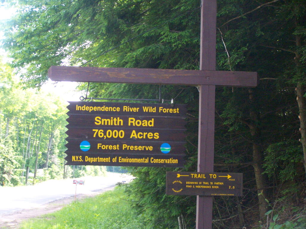 Photo: Smith Road Sign