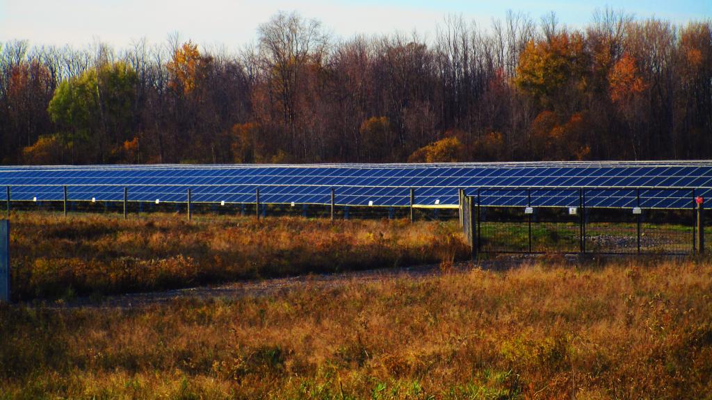 Photo: Solar Farm Photo: Solar Farm