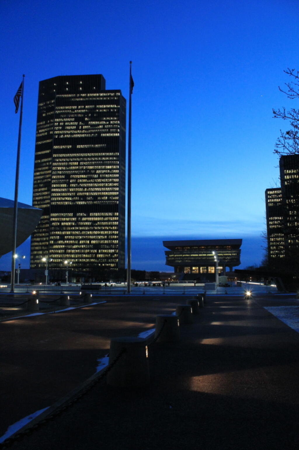 Photo: Quiet Friday Evening on the Plaza