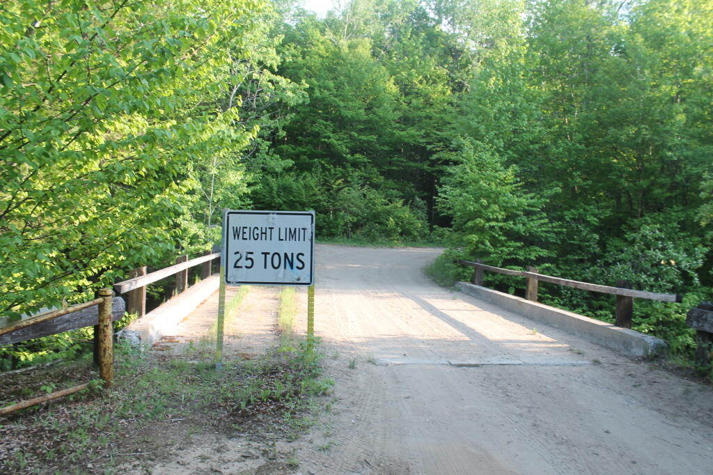 Photo: Section of Bridge Closed to Traffic