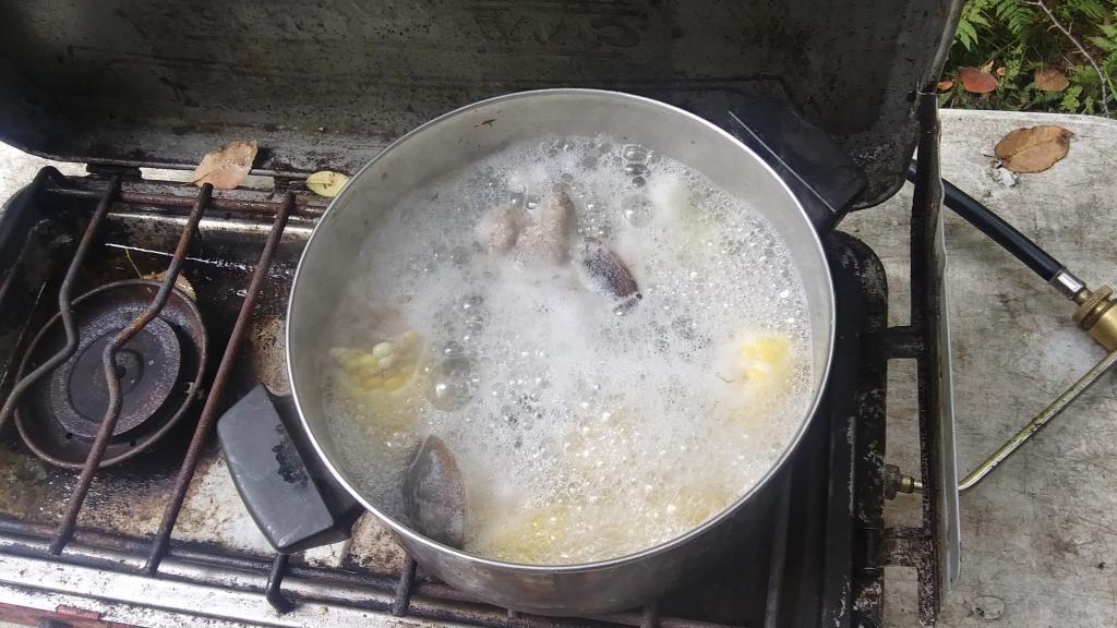 Photo: Beer, clams, sweet corn and sausage