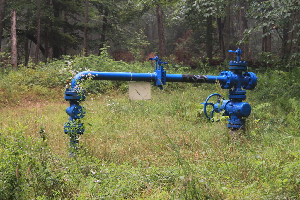 Photo: Conventional Natural Gas Well