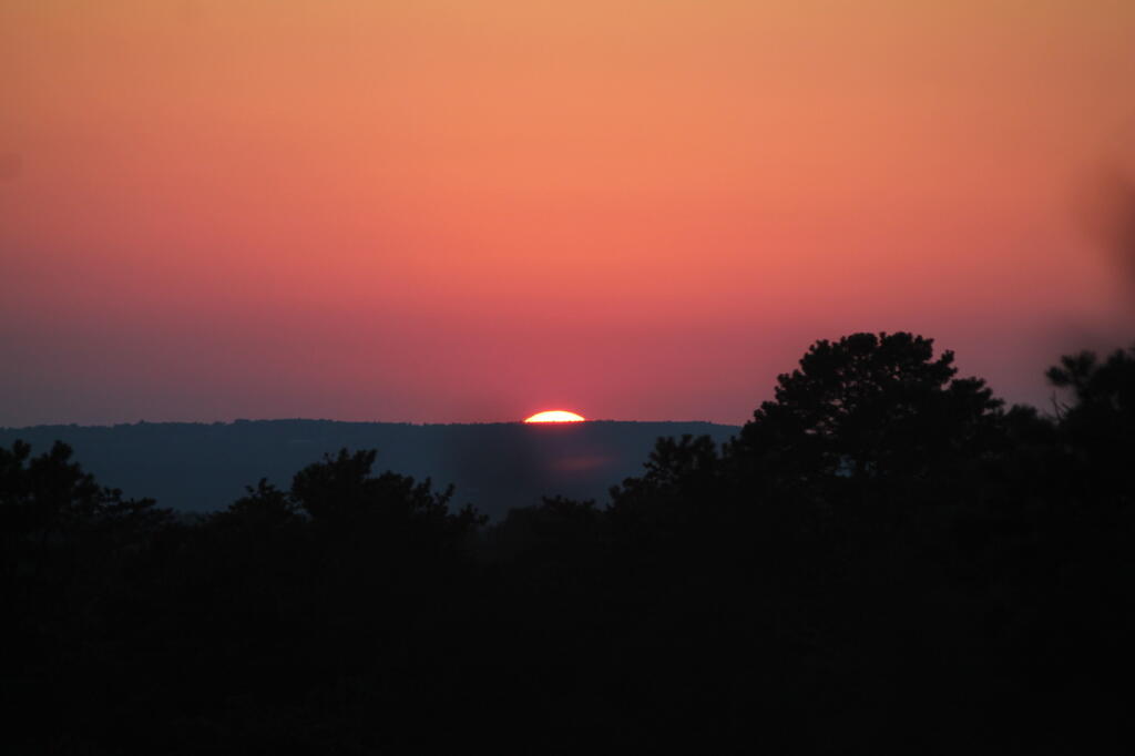 Photo: Behind Settles Hill Photo: Behind Settles Hill