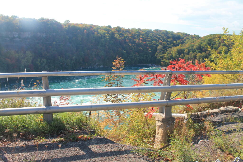 Photo: Erosion on the Rim