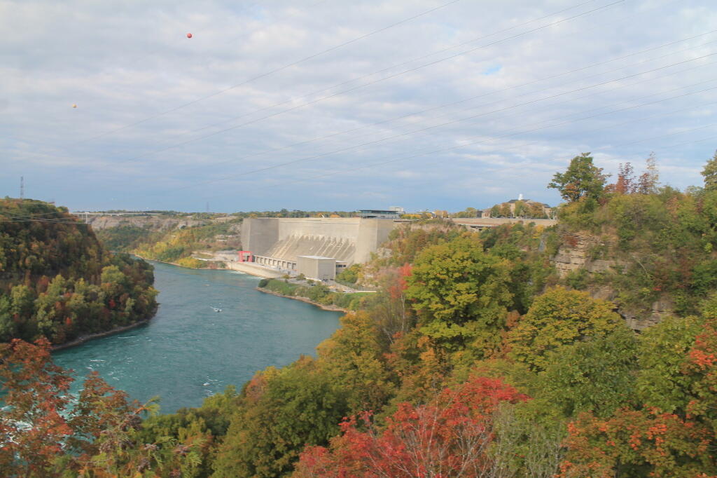 Photo: Devil Hole Overlook
