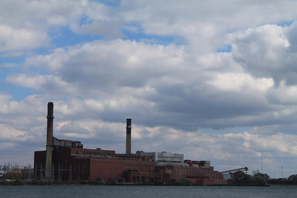 Photo: Huntley Station from Ferry Road