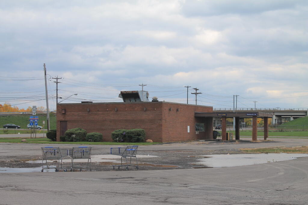 Photo: Abandoned Bank