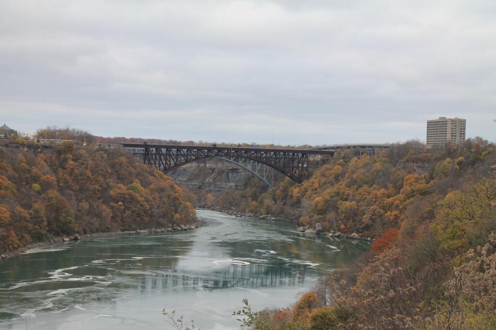 Photo: Bridges to Canada