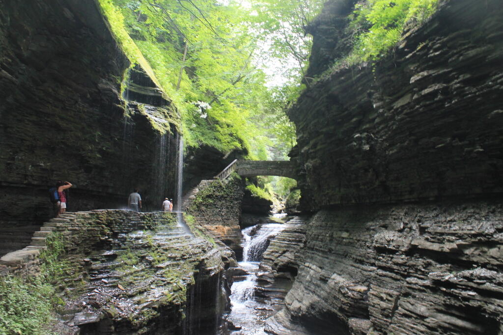 Photo: Rainbow Falls Bridge - Wide Photo: Rainbow Falls Bridge - Wide