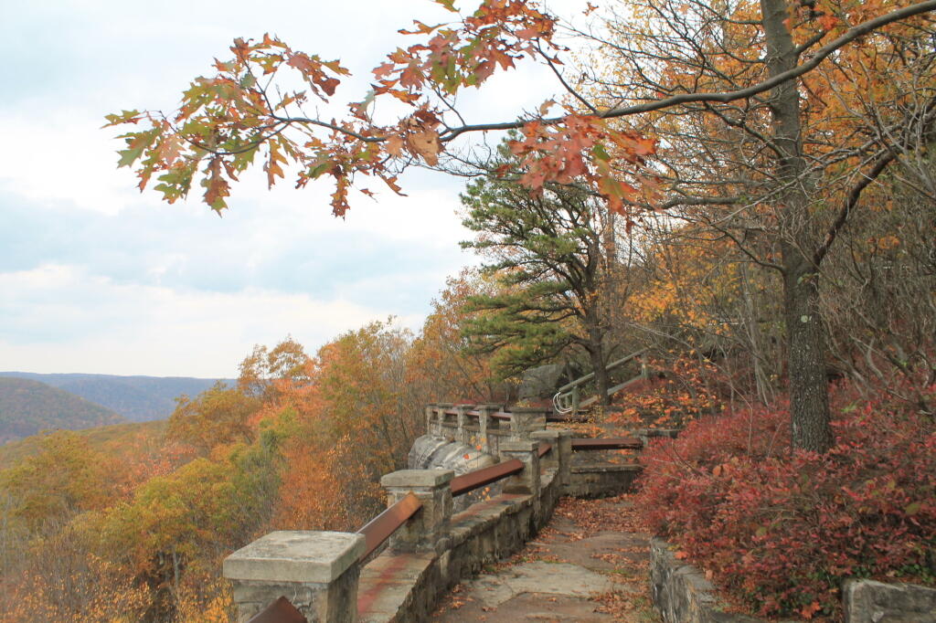 Photo: Exploring Rim Rock