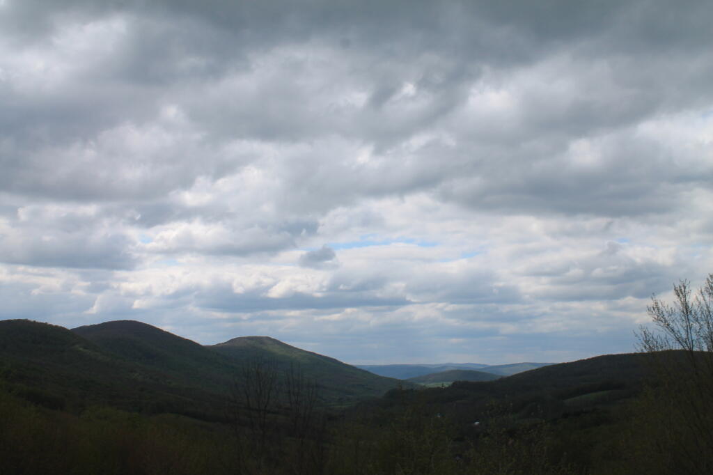 Photo: View from the Col on Plattekill Mountain