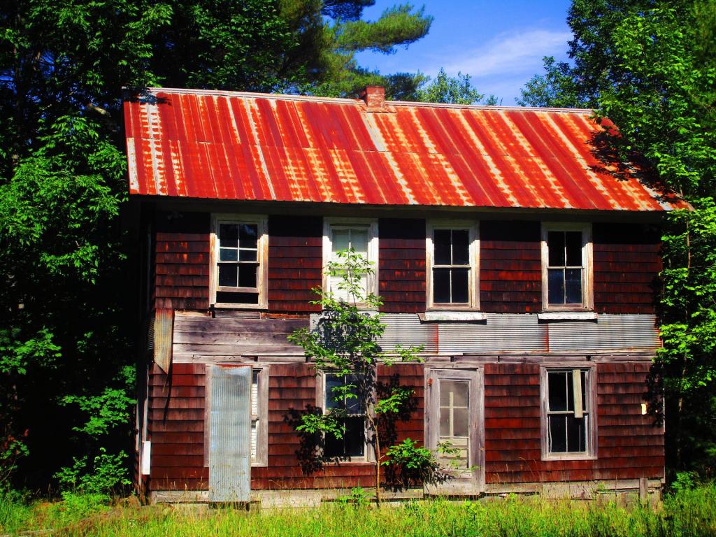 Photo: Old House Along Avery Road Photo: Old House Along Avery Road