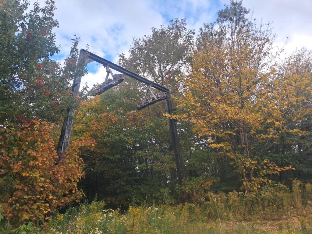 Photo: Old Ski Lift Photo: Old Ski Lift