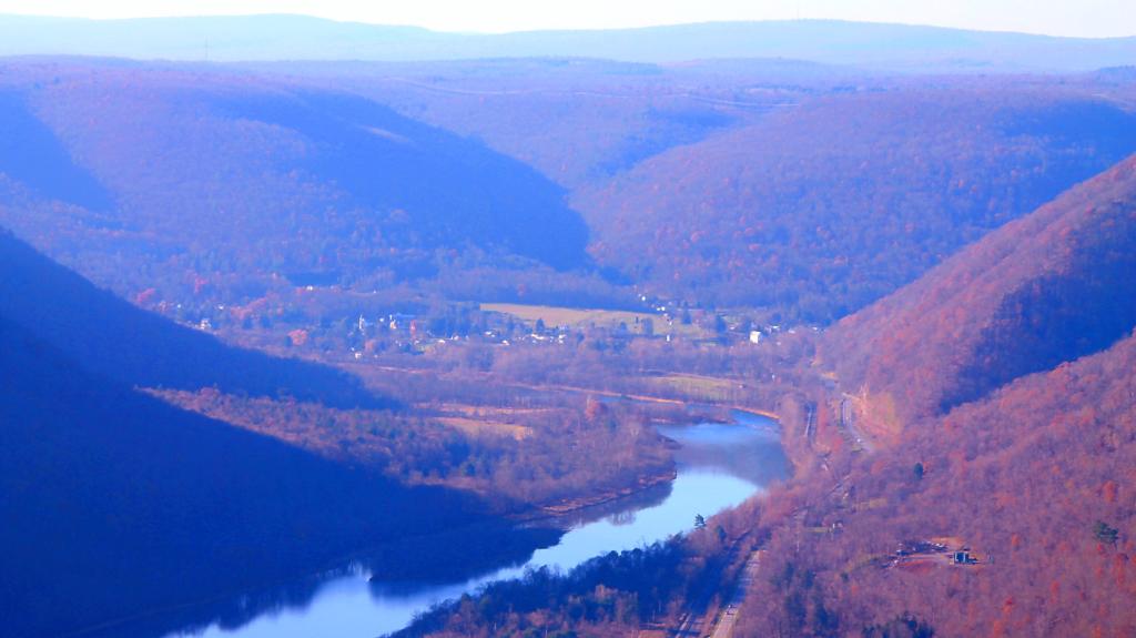 Photo: Nestled in the mountains