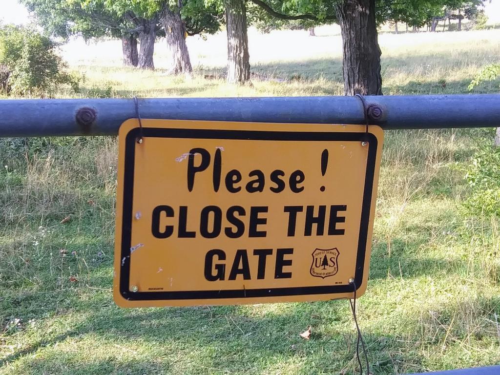 Photo: Please close the gate