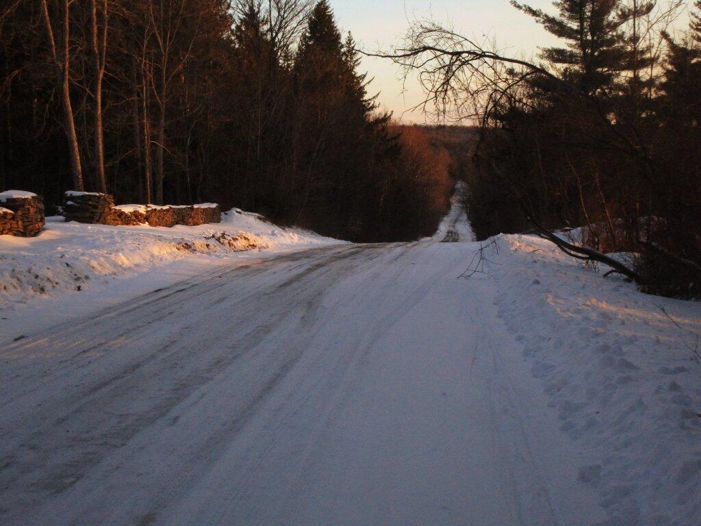 Photo: Enough Snow Along The Shoulder For Good Skiing Photo: Enough Snow Along The Shoulder For Good Skiing