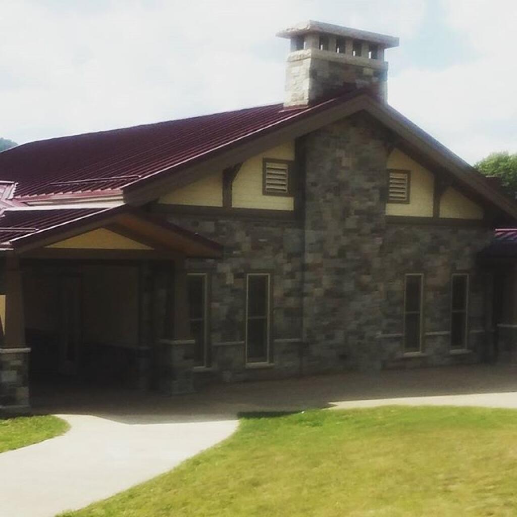 Photo: Really shitty new Quaker Lake Bathouse Photo: Really shitty new Quaker Lake Bathouse