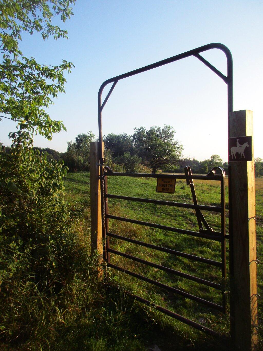 Photo: Please Close Gate
