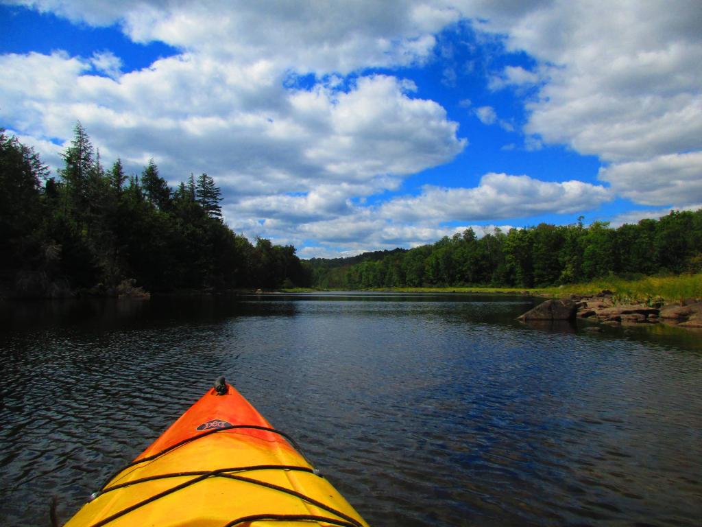 Photo: Paddling up along the end of navigable section of Big Bay Photo: Paddling up along the end of navigable section of Big Bay
