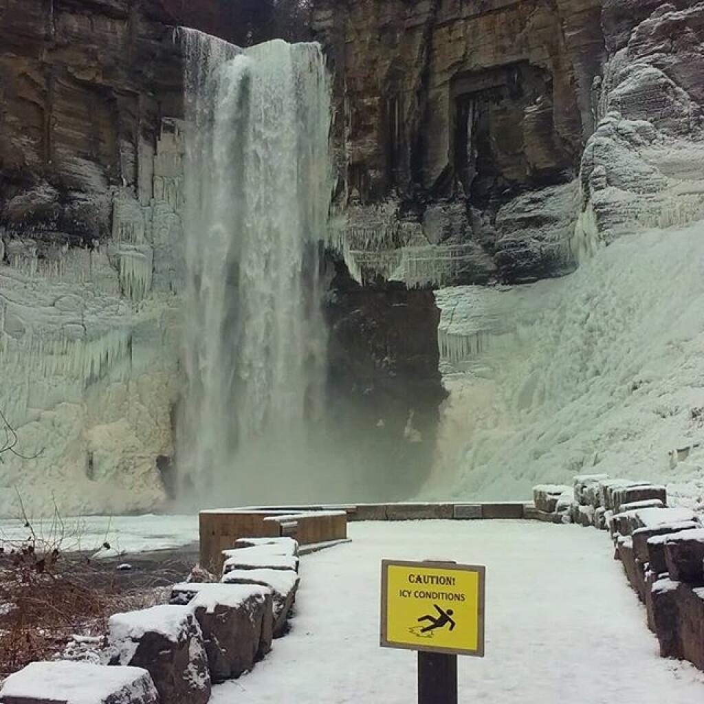 Photo: Caution Photo: Caution