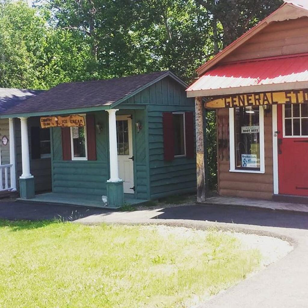 Photo: General store Photo: General store