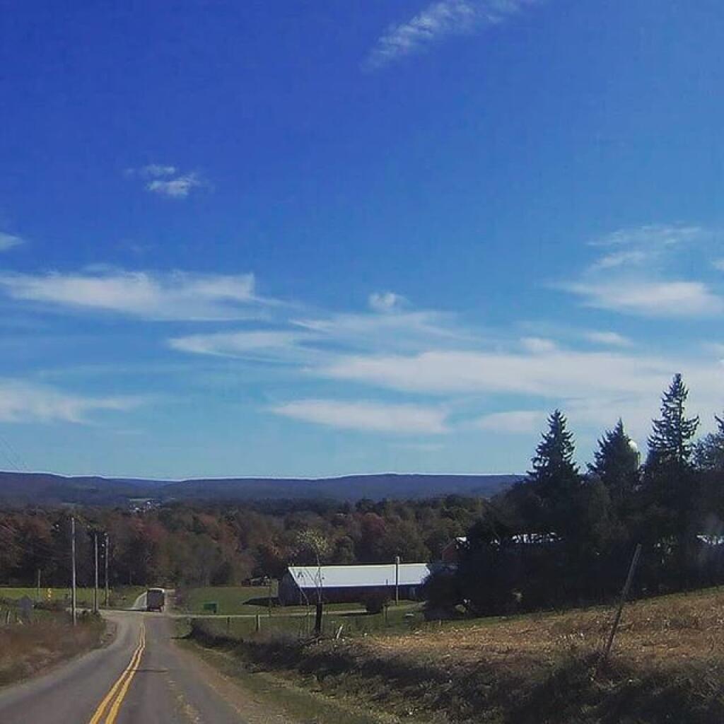 Photo: Farm Country Photo: Farm Country
