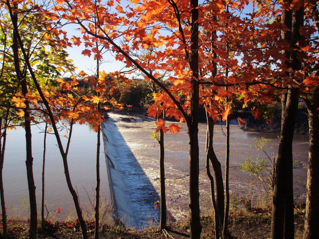 Photo: Low Head Dams Are Dangerous
