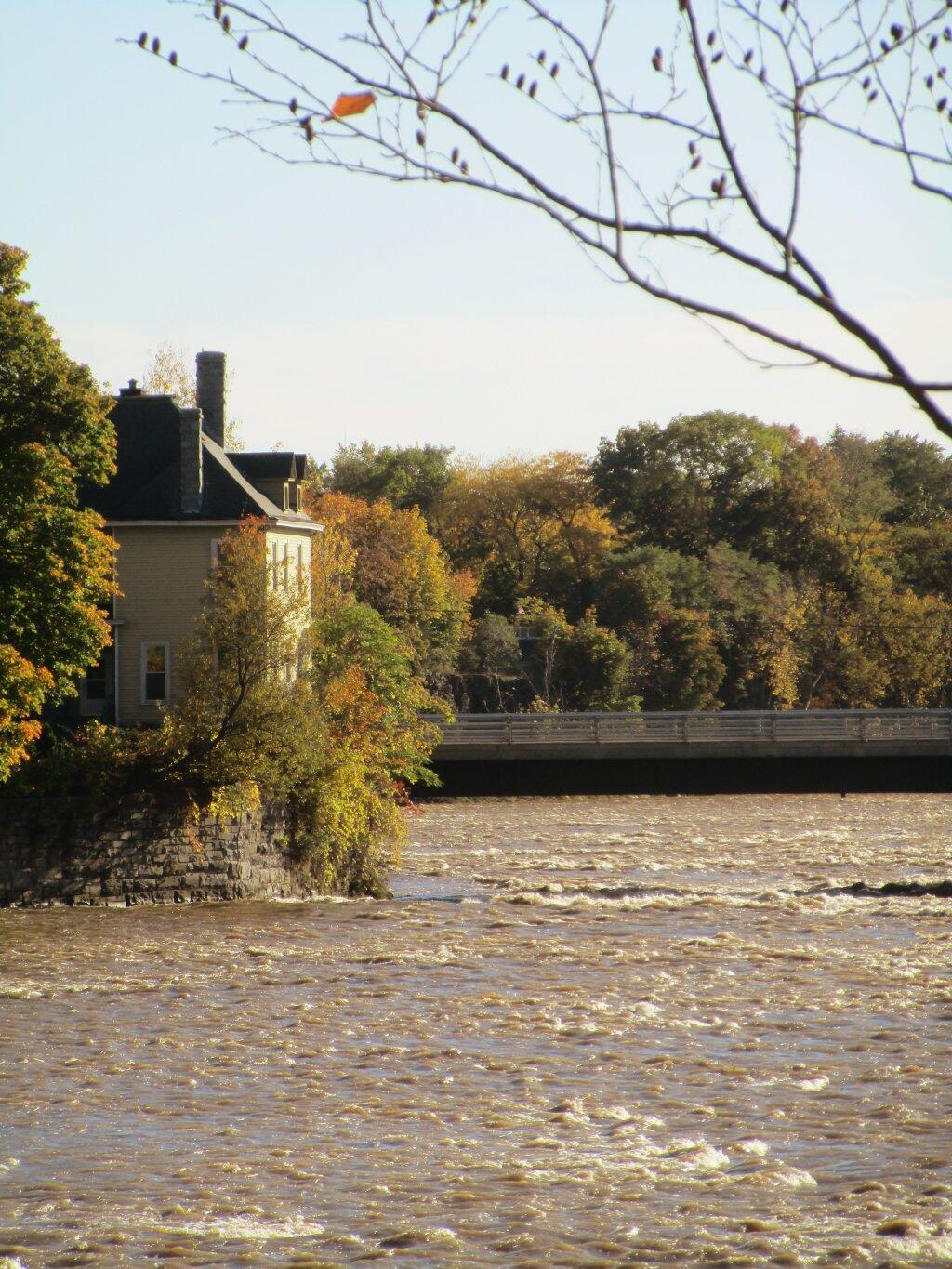 Photo: Van Schiack Island Bridge