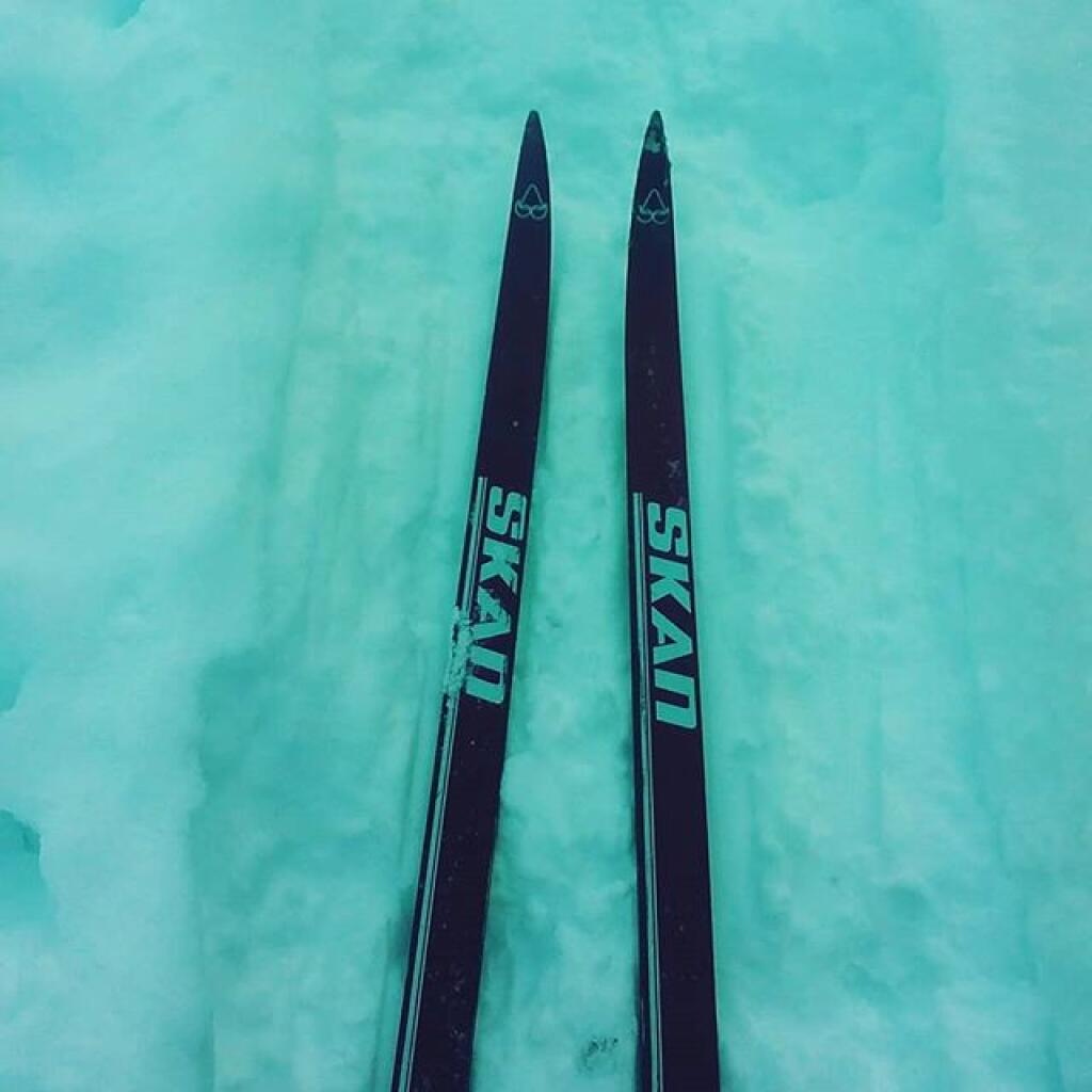 Photo: Ski