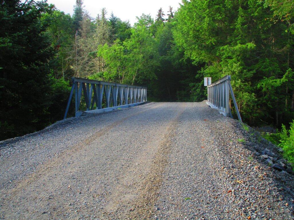 Photo: Road Up To New Powley Bridge
