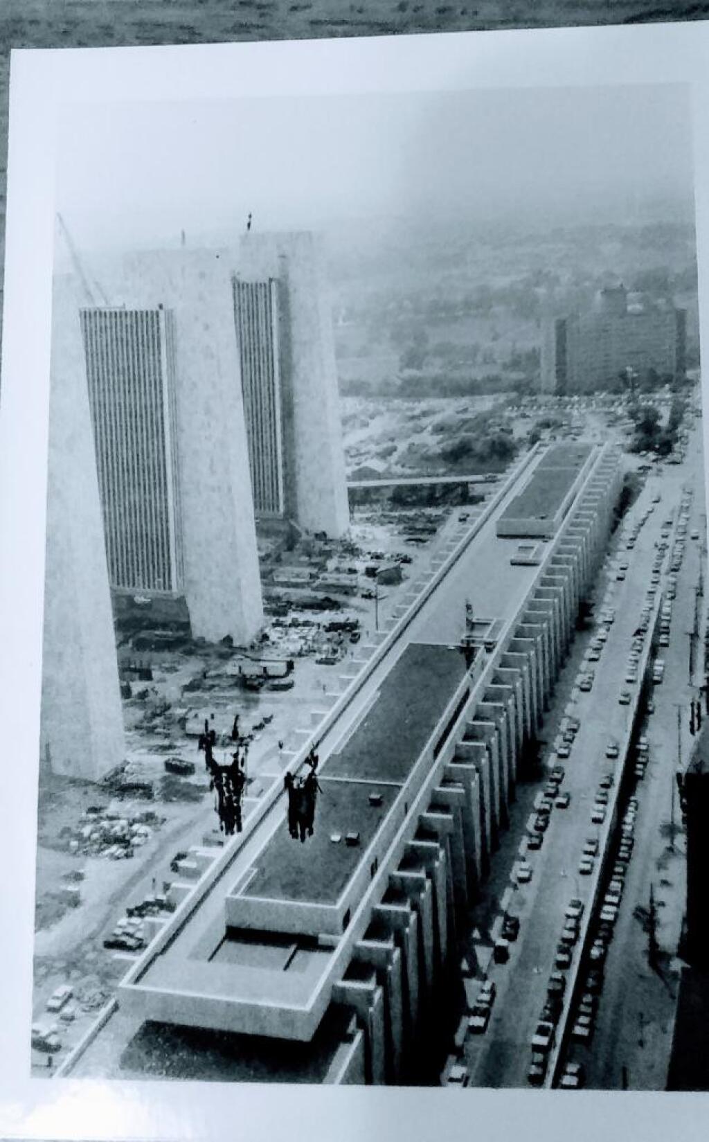 Photo: South Swan Building 1971